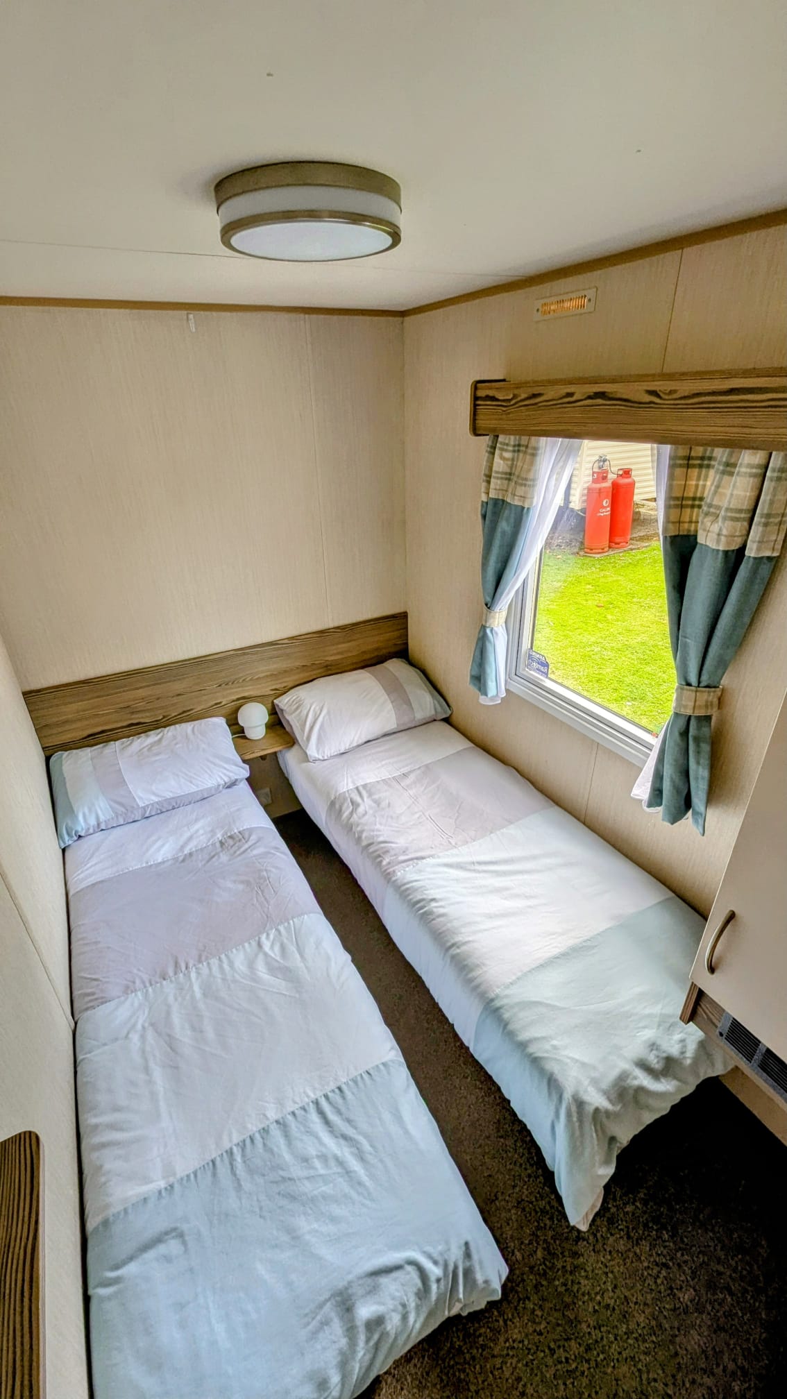 Twin Bedroom